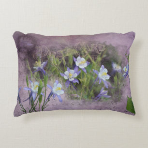 Cojín Decorativo Flores de Aquilegia Moradas