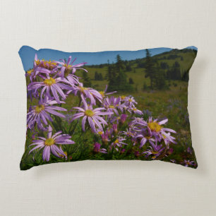 Cojín Decorativo Flores de Aster Púrpura en Mount Rainier
