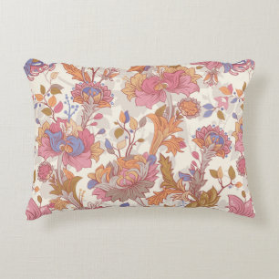 Cojín Decorativo Flores de colores sobre un fondo claro. Perfecto