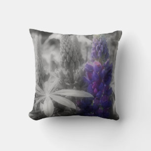 Cojín Decorativo Flores de Lupine Púrpura