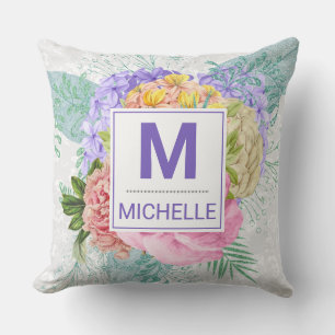 Cojín Decorativo Flores Hermosas de Primavera en Pastel Monograma