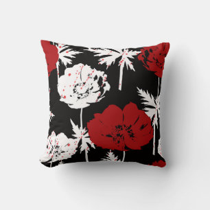 Cojín Decorativo Flores rojas y blancas en negro.