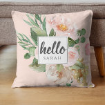 Cojín Decorativo Flores rosas color de agua modernas y nombre<br><div class="desc">Flores rosas color de agua modernas y nombre</div>