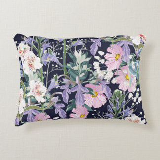 Cojín Decorativo Flores salvajes de primavera: Vintage azul oscuro.