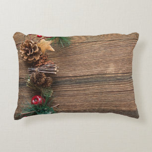 Cojín Decorativo fondo de madera con piñas       