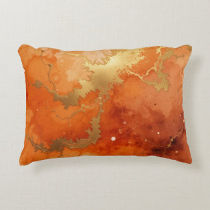Cojín Decorativo fondo naranja de color oro quemado en acuarela gir