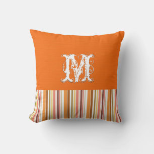 Cojín Decorativo Fondo Naranja sencillo. Bandas Retro Monograma