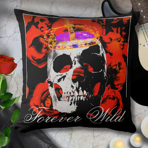 Cojín Decorativo Forever Wilthic Skull Roses Rojos