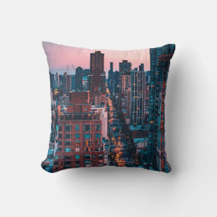 COJÍN DECORATIVO FOTO DE EDIFICIOS DE ALTO ALZA CON SK AZUL Y ROSA