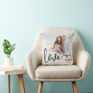 Cojín Decorativo Foto de pareja con letra elegante de amor
