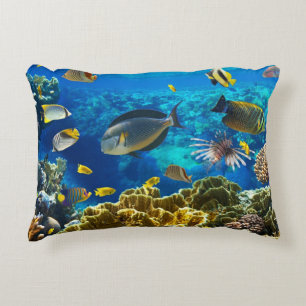 Cojín Decorativo Foto de un pescado tropical en un arrecife de