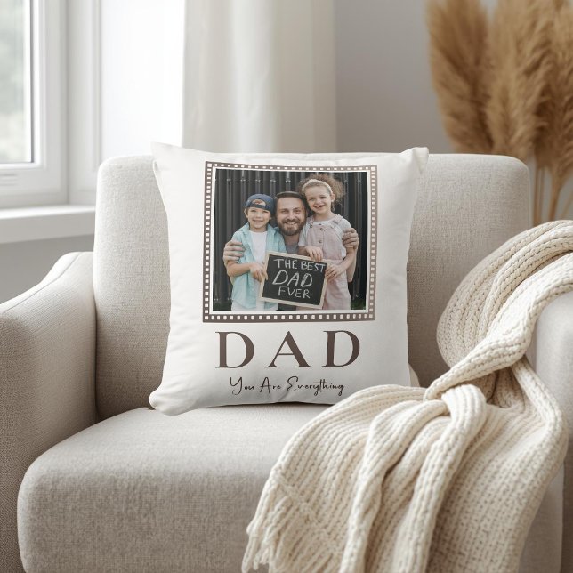 Cojín Decorativo Foto moderna personalizada de papá (Subido por el creador)