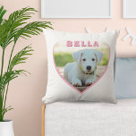 Cojín Decorativo Foto y nombre de perro personalizado en el corazón<br><div class="desc">Foto y nombre de perro personalizado en Cojín decorativo de corazón rosado. Una foto en forma rosa de corazón. Añade la foto y el nombre del perro y haz una almohada personalizada.</div>