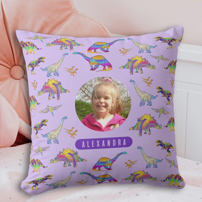Cojín Decorativo Foto y nombre personalizados de Chica de dinosauri (Colorful dinosaur pattern girl personalized name and photo purple pillow Dino home decor for girls)