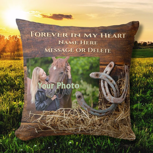 Cojín Decorativo Foto y regalos personalizados, recuerdos de caball (Horse Memorial Gifts. Horse memorial pillow with your horse photo. Sympathy gifts for horse lovers.)
