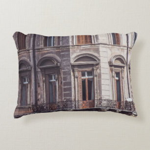 COJÍN DECORATIVO FOTOGRAFÍA AÉREA DE LA VENTANA DEL EDIFICIO