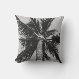 COJÍN DECORATIVO FOTOGRAFÍA DE BAJO ÁNGULO DE GRAYSCALE DE COCONUT 