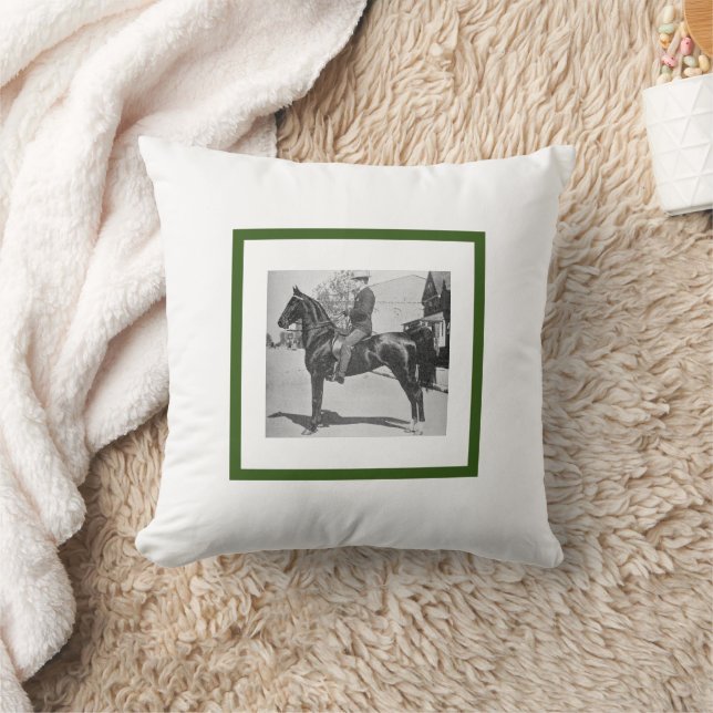 Cojín Decorativo Fotografía de la cosecha de caballos de Saddlebred (Manta)