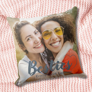 Cojín Decorativo Fotos del Corazón de Amigas con Nombres en Letra G