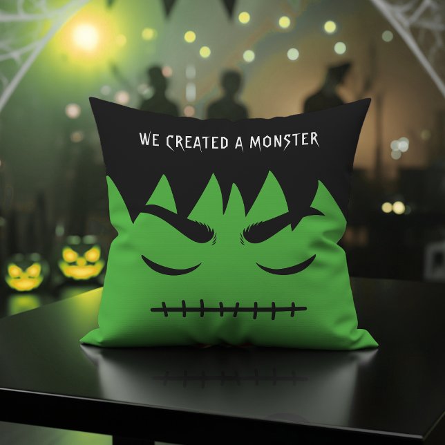 Cojín Decorativo Frankenstein: Creamos una Halloween monstruosa (Frankenstein We Created a Monster Halloween Throw Pillow
)