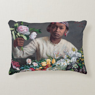 Cojín Decorativo Frederic Bazille - Mujer joven con peonías