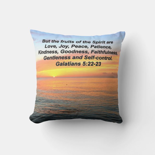 COJÍN DECORATIVO FRUTA DE GALATIANOS DE LA BIBLIA DEL ESPÍRITU VERS (Anverso)