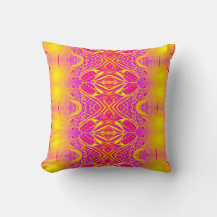Cojín Decorativo Fucsia Dorado – Ornamental Amarillo y Rosa Fuerte