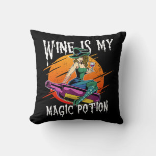 Cojín Decorativo Fun Halloween Bebe Witch Magic Wine Drinker