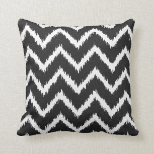 Cojín Decorativo Galones de Ikat - blancos y negros