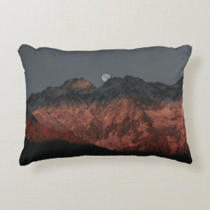 COJÍN DECORATIVO GAMA DE MONTAÑA DURANTE EL OSCURO