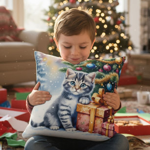 Cojín Decorativo Gatito Adorable Bajo el Árbol de Navidad