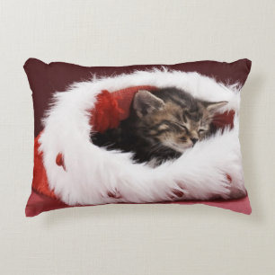 Cojín Decorativo Gatito dormido en gorra del navidad
