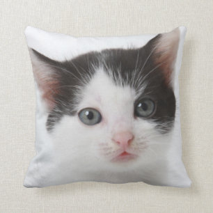 Cojín Decorativo Gatito manchado negro