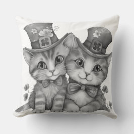 Cojín Decorativo Gatitos blancos y negros grandes ojos felices