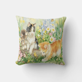 Cojín Decorativo Gatitos Cuidados Pillow Reversible