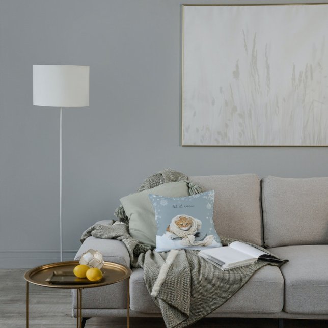 Cojín Decorativo Gato De Invierno Deja Que Nieva El Pilar (Cozy Winter Cat Pillow)