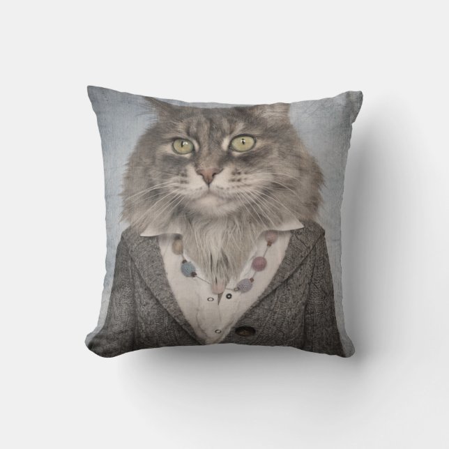 Cojín Decorativo Gato en ropa (Anverso)