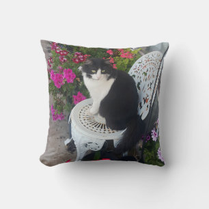 Cojín Decorativo Gato esmoquin granate rosa oscuro gatos y flores