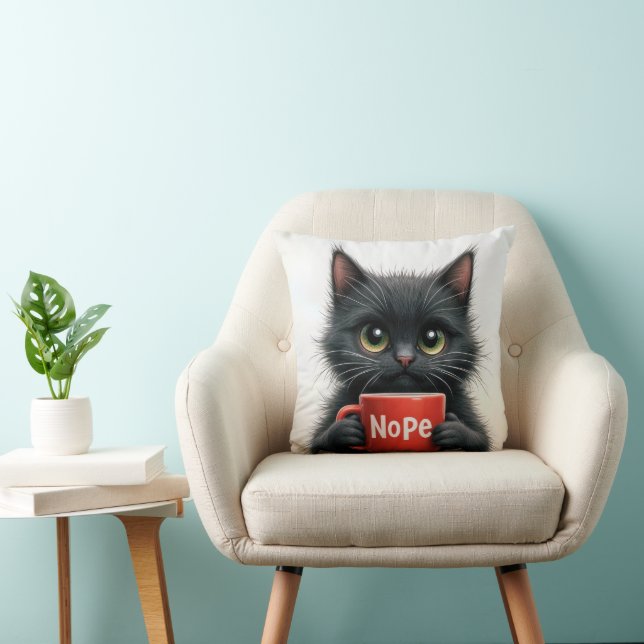 Cojín Decorativo Gato negro con café divertido (Silla)