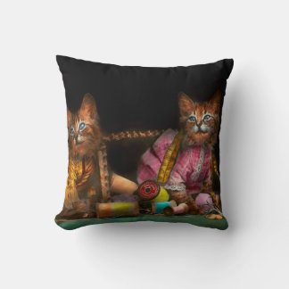 Cojín Decorativo Gato - Traviesos 1915