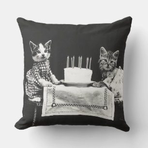 Cojín Decorativo Gatos de cosecha en una fiesta de cumpleaños