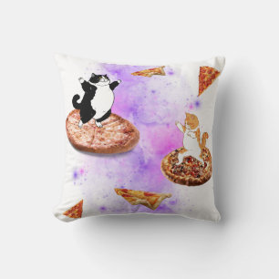Cojín Decorativo Gatos divertidos montando pizza en el espacio
