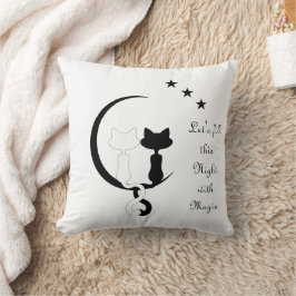 Cojín Decorativo Gatos negros y blancos en la luna con estrellas má