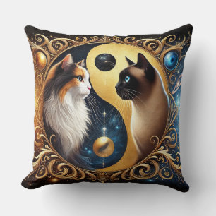 Cojín Decorativo Gatos que simbolizan el equilibrio con un Yin Yang
