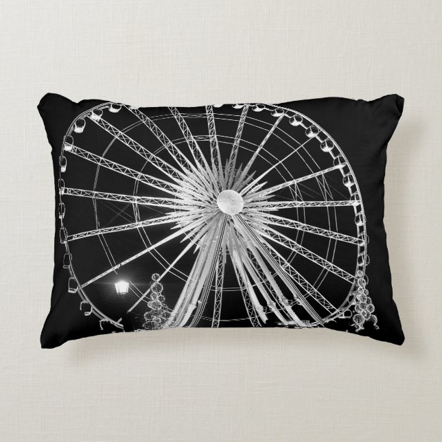 COJÍN DECORATIVO GENTE CERCA DE FERRIS WHEEL (Anverso)