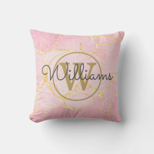 Cojín Decorativo Geoda de Ágata Rosa con Monograma en Oro y Nombre
