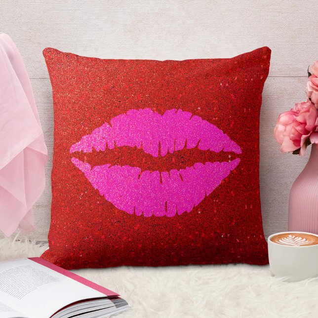 Cojín Decorativo Gigantes labios rosas brillantes sobre fondo purpu (Subido por el creador)
