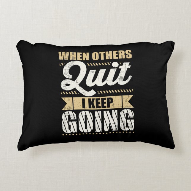 Cojín Decorativo Gimnasio Motivacional Cuando Otros Dejan Yo Sigo (Anverso)