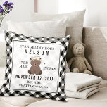 Cojín Decorativo Gingham Black   White Bear Baby Stats<br><div class="desc">Fondo de gingham blanco y negro con el ilustracion de un oso bebé delante. texto personalizado por nombre,  fecha de nacimiento,  peso,  longitud,  hora de nacimiento y ciudad,  estado.</div>