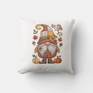 Cojín Decorativo gnomo de otoño Camiseta clásica.png